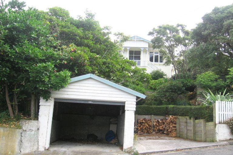 Photo of property in 35 Coolidge Street, Brooklyn, Wellington, 6021