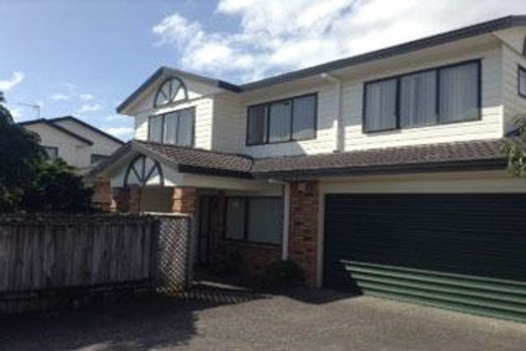 Photo of property in 1/47 Wiltshire Place, Somerville, Auckland, 2014