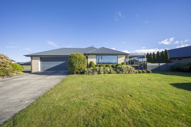 Photo of property in 21 South Arm Drive, Te Anau, 9600