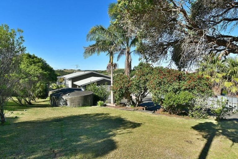 Photo of property in 10 Everard Avenue, Army Bay, Whangaparaoa, 0930