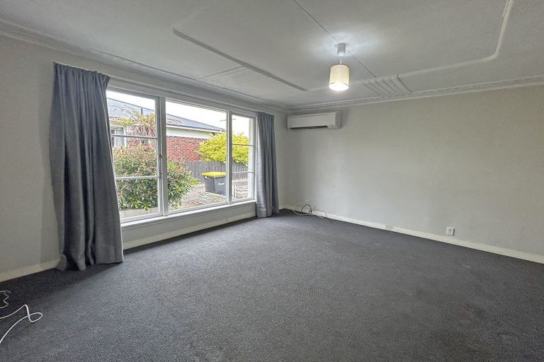 Photo of property in 124 Centennial Avenue, Helensburgh, Dunedin, 9010