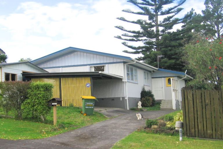Photo of property in 44 Rehia Road, Massey, Auckland, 0614