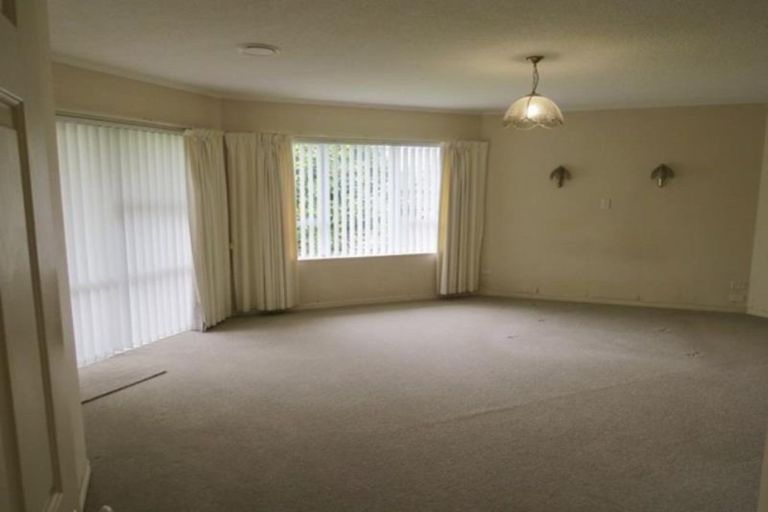 Photo of property in 14a Boulevard Drive, Merrilands, New Plymouth, 4312