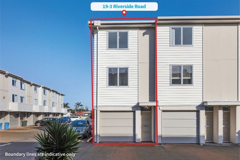 Photo of property in 19/3 Riverside Road, Orewa, 0931