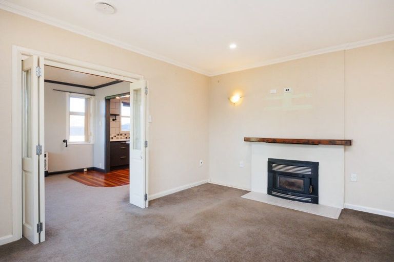 Photo of property in 392 Ruahine Street, Terrace End, Palmerston North, 4410