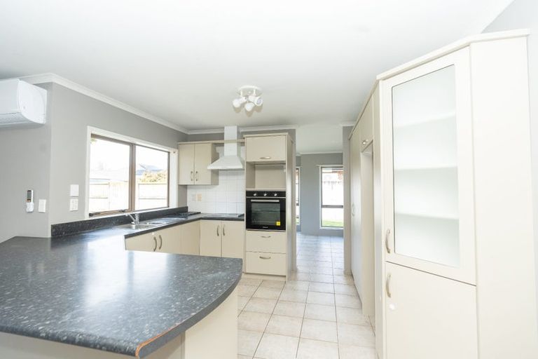 Photo of property in 12 Wakefield Place, Rototuna North, Hamilton, 3210