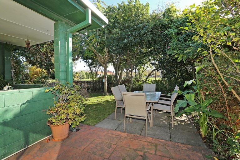 Photo of property in 500 Poplar Place, Akina, Hastings, 4122