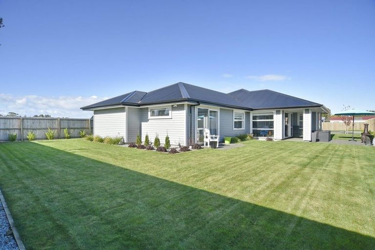 Photo of property in 3 Mcquillan Avenue, Woodend, 7610