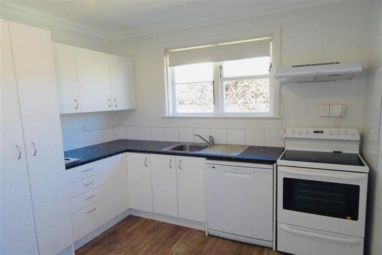 Photo of property in 68a Brooklands Road, Brooklands, New Plymouth, 4310