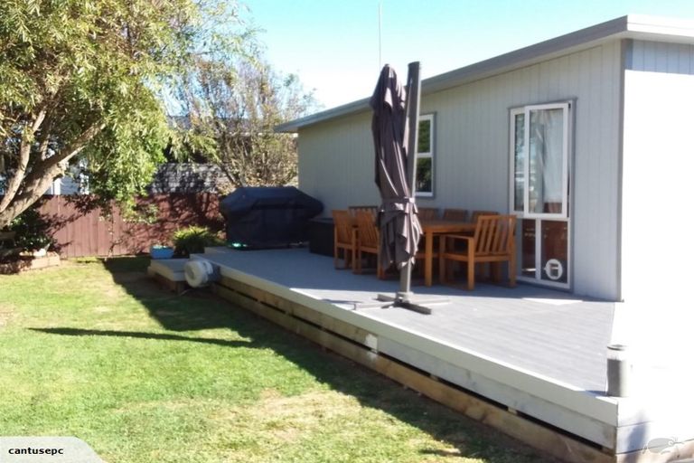 Photo of property in 4 Kennedy Street, Foxton Beach, Foxton, 4815