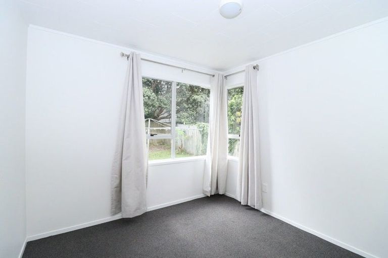Photo of property in 71 Casuarina Road, Half Moon Bay, Auckland, 2012