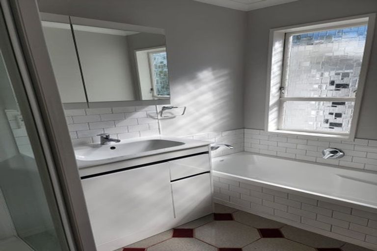 Photo of property in 46 Rajkot Terrace, Broadmeadows, Wellington, 6035