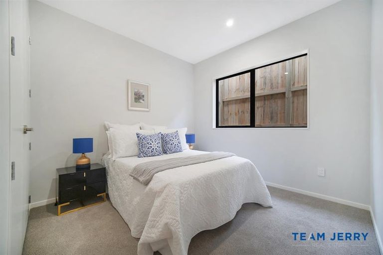 Photo of property in 30 Paihere Street, Huapai, Kumeu, 0810