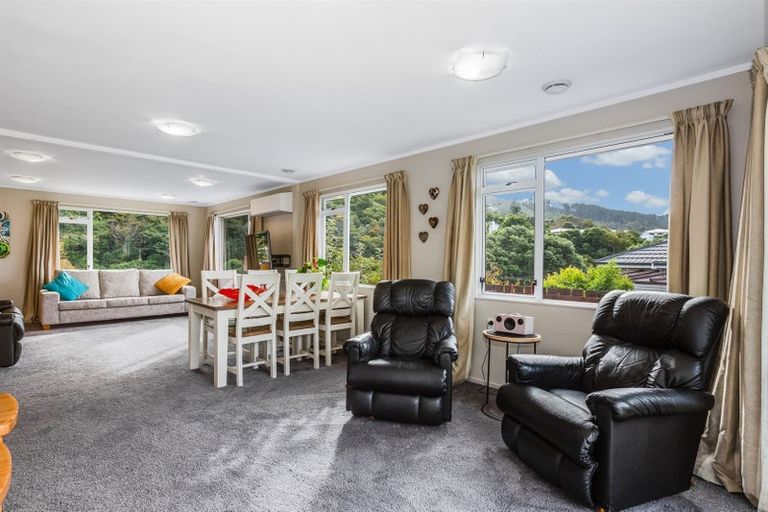 Photo of property in 63 The Drive, Tawa, Wellington, 5028