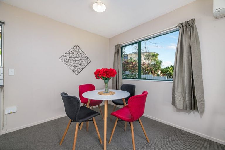 Photo of property in 6a Jillian Drive, Ranui, Auckland, 0612