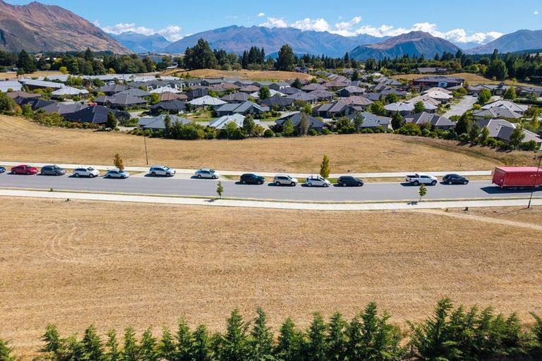 Photo of property in 22 Avalon Station Drive, Wanaka, 9305