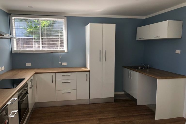 Photo of property in 27 Tremaine Avenue, Two Mile Bay, Taupo, 3330