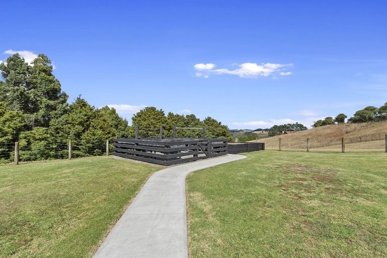 Photo of property in 274 Rapson Road, Kaukapakapa, 0871