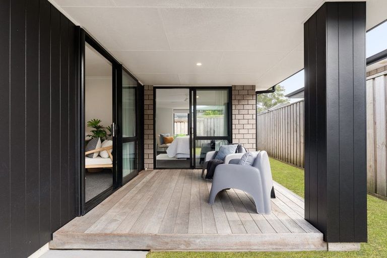 Photo of property in 37 Parau Drive, Bethlehem, Tauranga, 3110