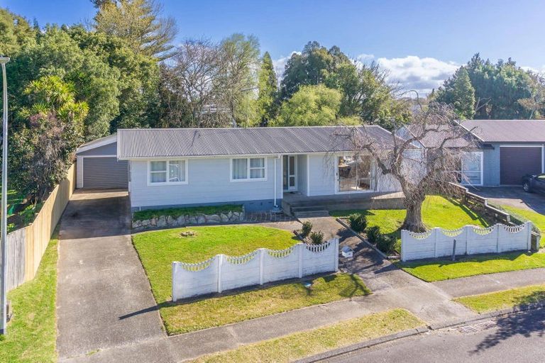 Photo of property in 13 Tanekaha Place, Pukete, Hamilton, 3200