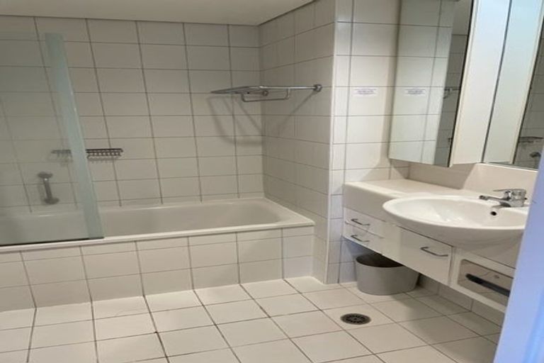 Photo of property in 17/9c Byron Avenue, Takapuna, Auckland, 0622