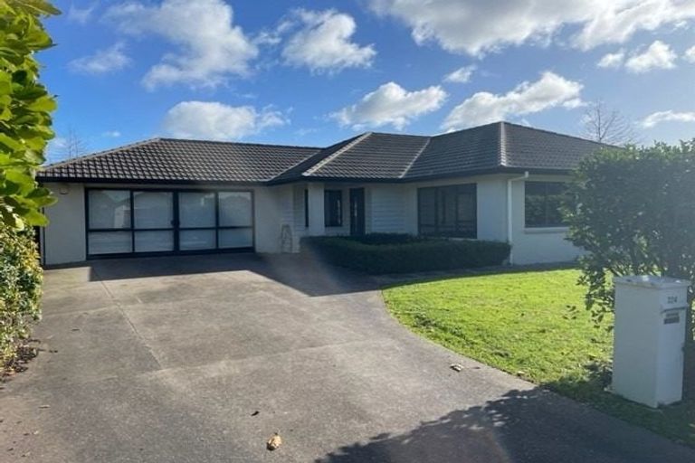 Photo of property in 224 Harbourside Drive, Karaka, Papakura, 2113
