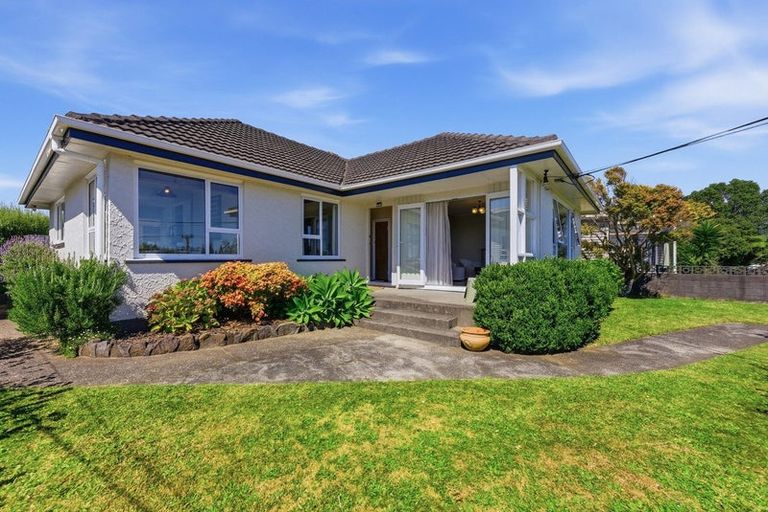 Photo of property in 251 Frankley Road, Frankleigh Park, New Plymouth, 4310