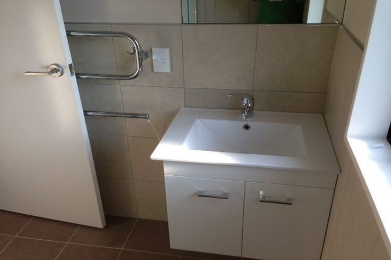 Photo of property in 42 Newnham Terrace, Upper Riccarton, Christchurch, 8041