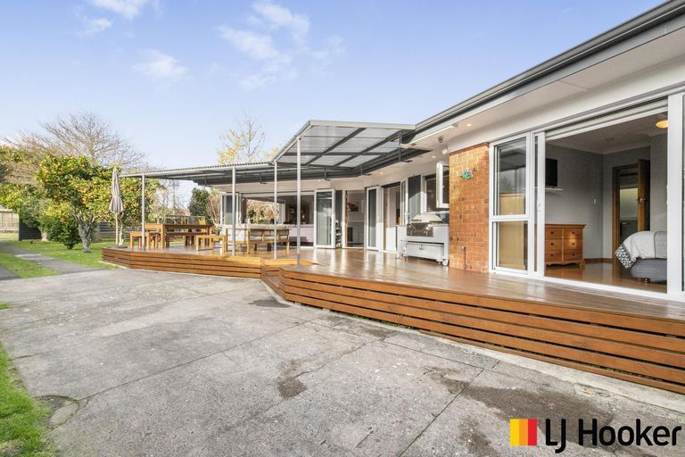 Photo of property in 18 Hill Crescent, Papakura, 2110