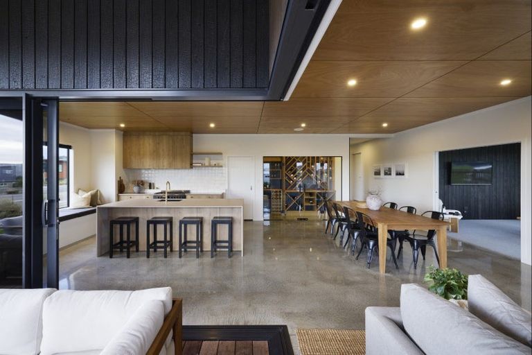 Photo of property in 44 Rangitahi Road, Raglan, 3225