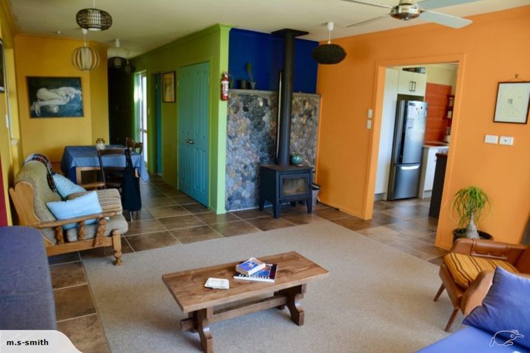 Photo of property in 19 Cumming Street, Okato, 4335