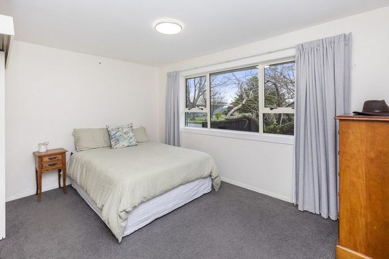 Photo of property in 102 Lowry Avenue, Redwood, Christchurch, 8051