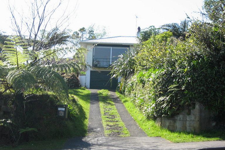 Photo of property in 9 Upjohn Street, Brooklands, New Plymouth, 4310