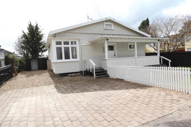 Photo of property in 15 Stanley Street, Claudelands, Hamilton, 3214