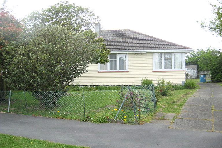 Photo of property in 44 Uxbridge Street, Redwood, Christchurch, 8051