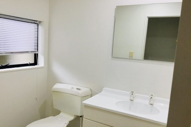 Photo of property in 40 Shakespear Road, Army Bay, Whangaparaoa, 0930