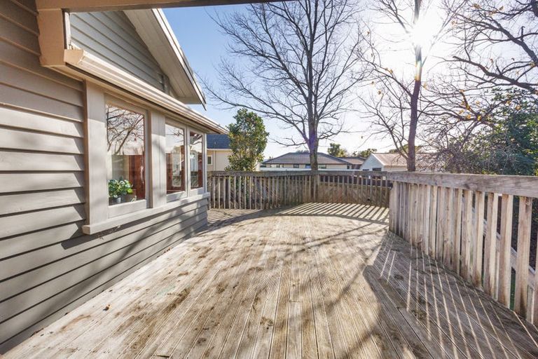 Photo of property in 28 Karina Terrace, Roslyn, Palmerston North, 4414