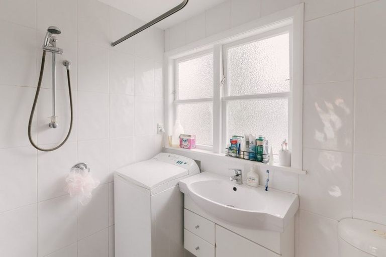 Photo of property in 341 Botanical Road, West End, Palmerston North, 4412