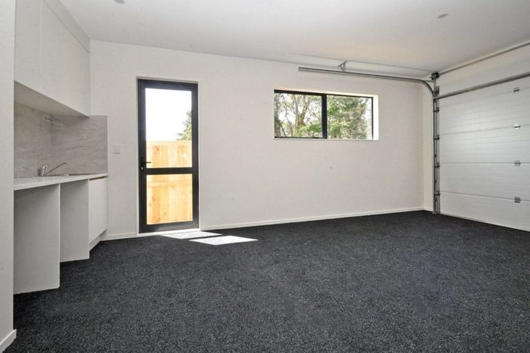 Photo of property in 93 Nobilo Road, Kumeu, 0810