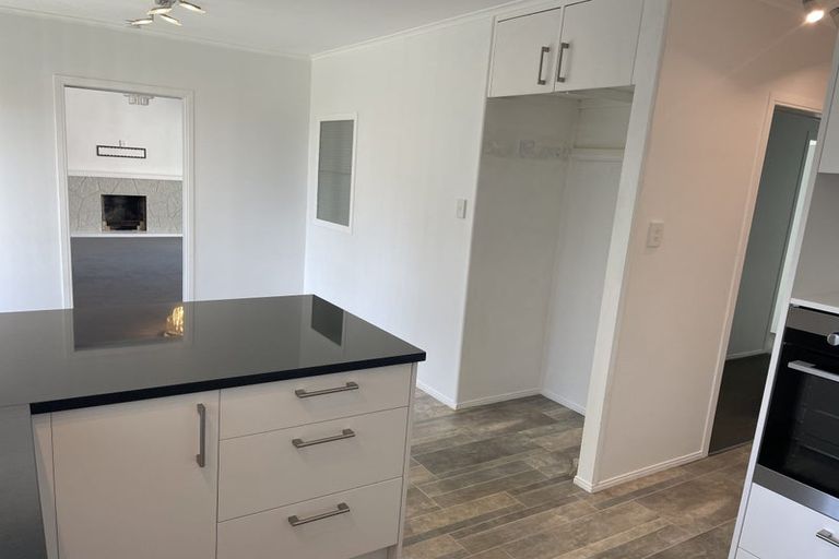 Photo of property in 125 Ridge Road, Howick, Auckland, 2014