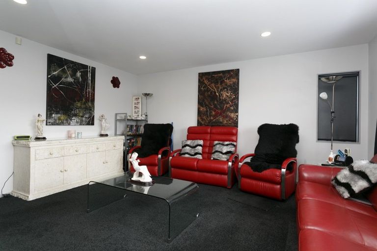 Photo of property in 36 Aubrey Crescent, Rainbow Point, Taupo, 3330