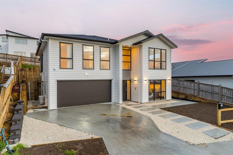 Photo of property in 34 Takurua Terrace, Orewa, 0931