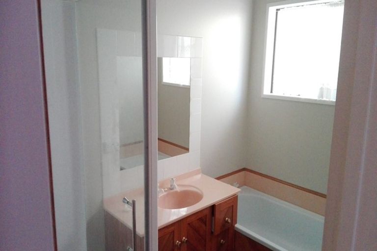 Photo of property in 1/59 Royal Park Drive, Parklands, Christchurch, 8083