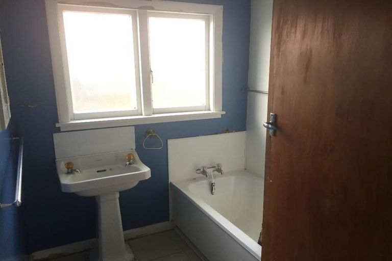 Photo of property in 20 Renfrew Street, Upper Riccarton, Christchurch, 8041