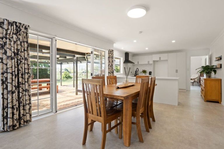 Photo of property in 1 Grace Avenue, Leamington, Cambridge, 3432