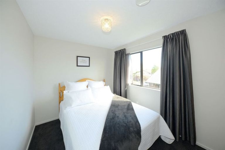 Photo of property in 20 Arden Place, Parklands, Christchurch, 8083