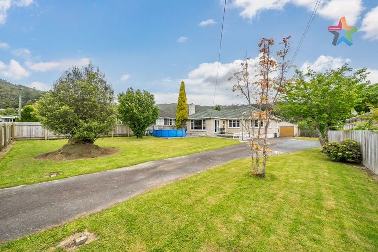 Photo of property in 36 Horoeka Street, Stokes Valley, Lower Hutt, 5019
