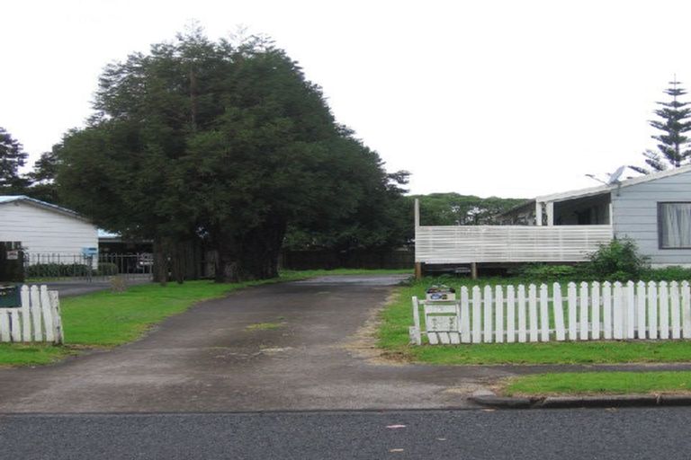 Photo of property in 3a Kakapo Place, Papatoetoe, Auckland, 2025