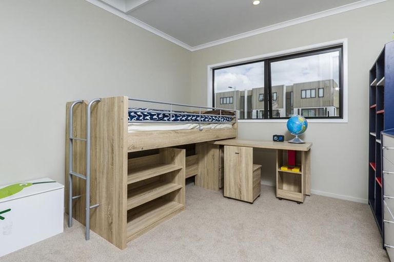 Photo of property in 141 Hobsonville Point Road, Hobsonville, Auckland, 0616