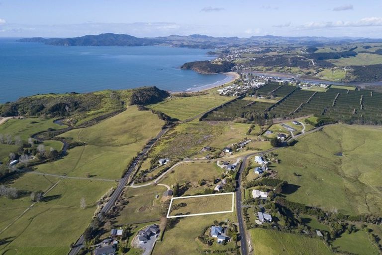 Photo of property in 24 Taipa View Road, Taipa, 0483